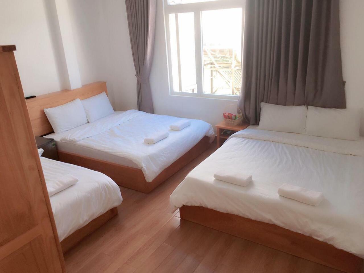 Minh Huy Hotel Далат Екстер'єр фото